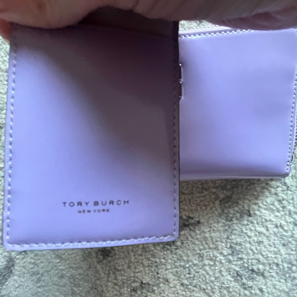 NWT Tory Burch Light Purple Zip Wallet - Picture 11 of 14